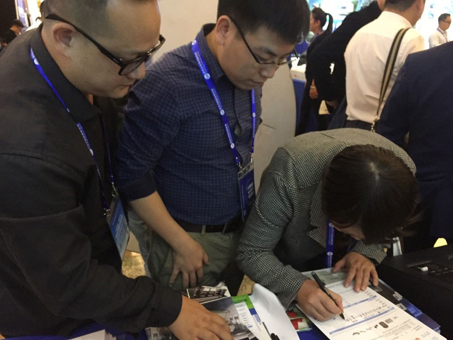 被快速批量打印解决方案吸引的医药行业观众